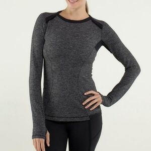 LULULEMON Base Runner Long Sleeve, size 6